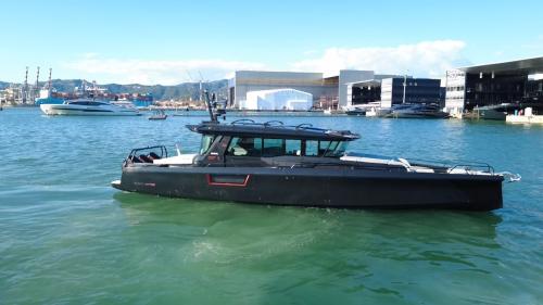 Brabus marine shadow 1200 xc cross cabin