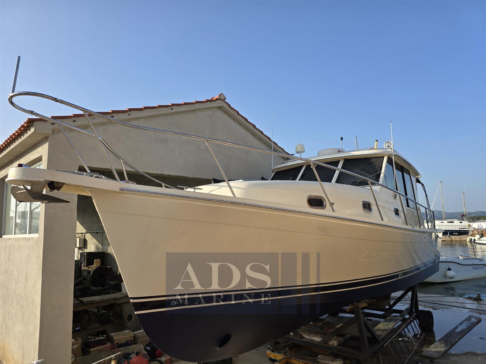 mainship 34