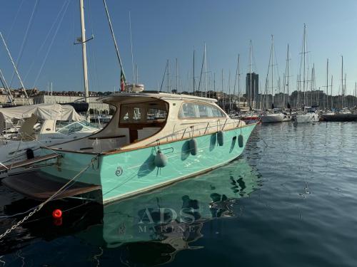 Solare 40 lobster