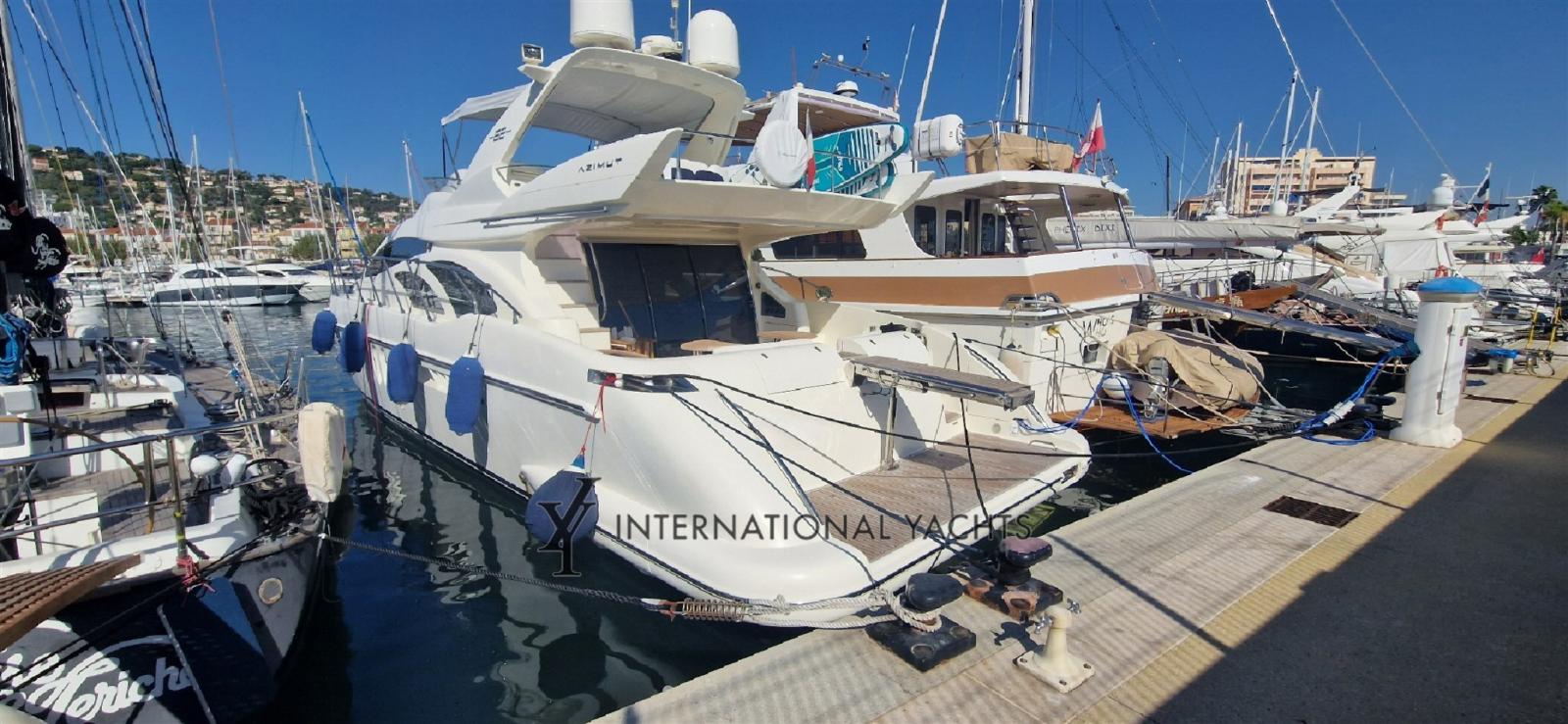 azimut 62