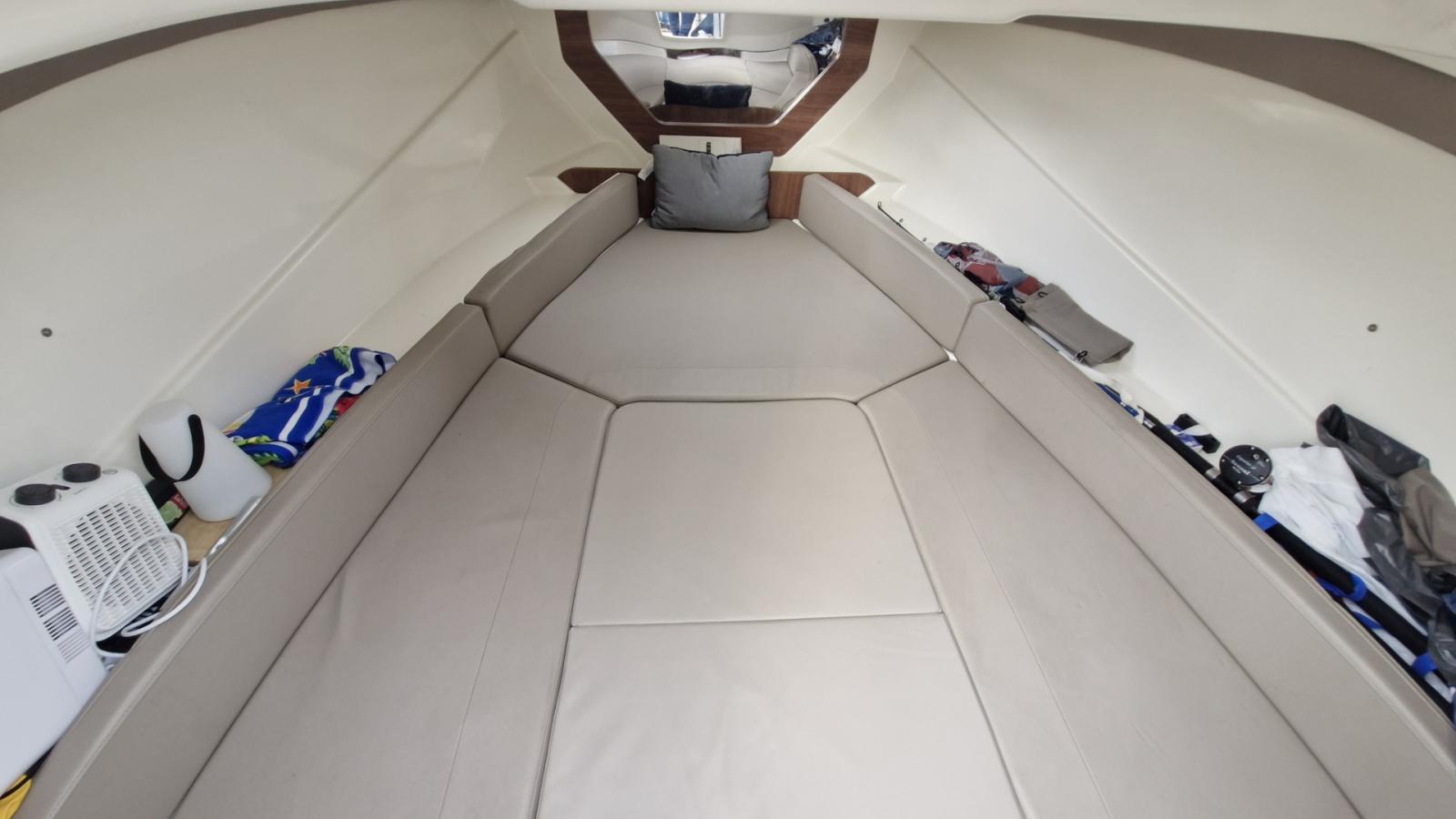 quicksilver 755 sundeck