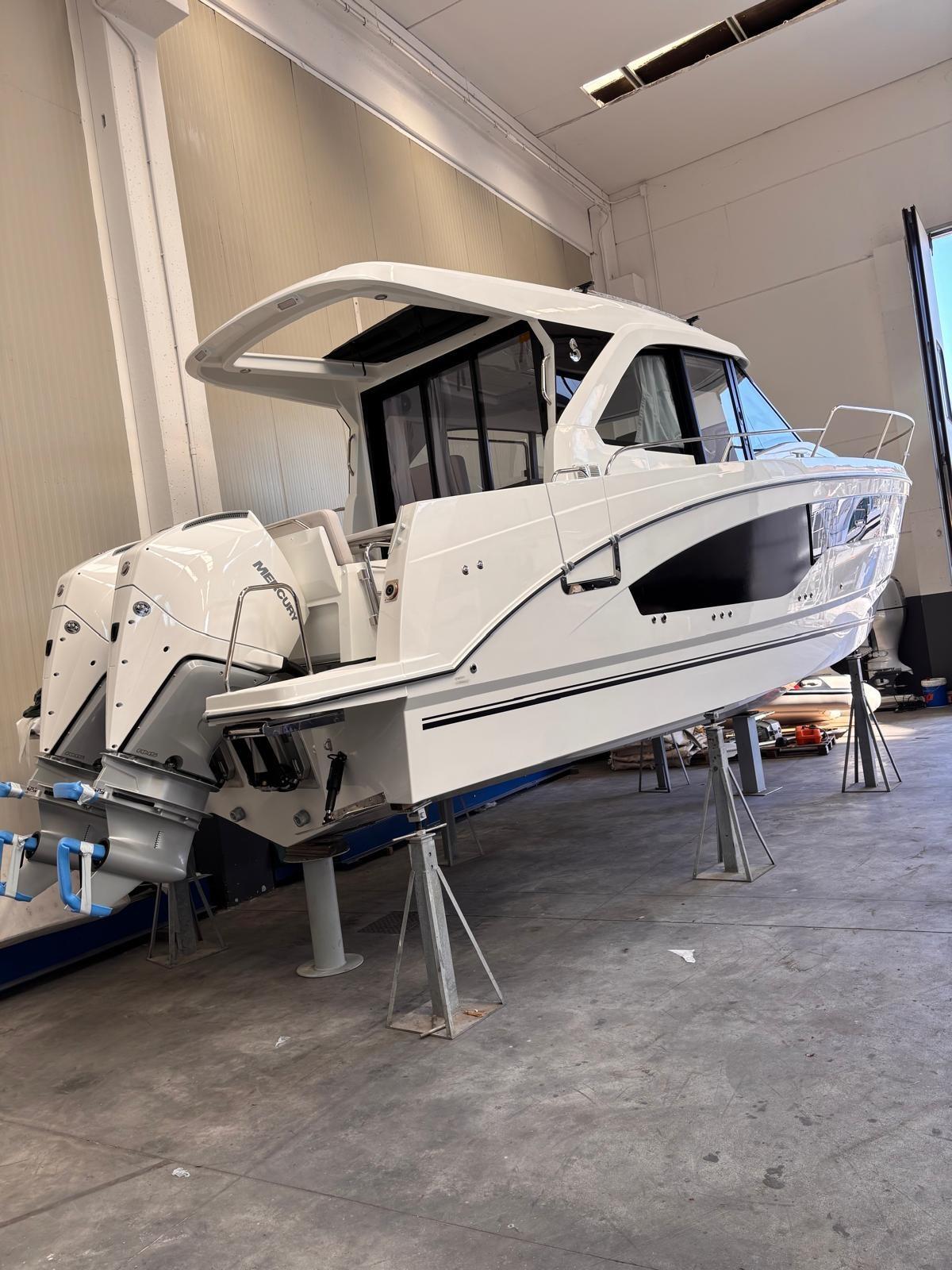 beneteau Antares 9 md.2025