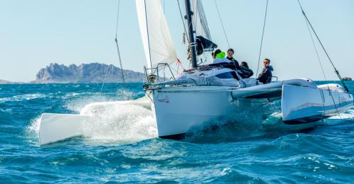 Tricat 30'
