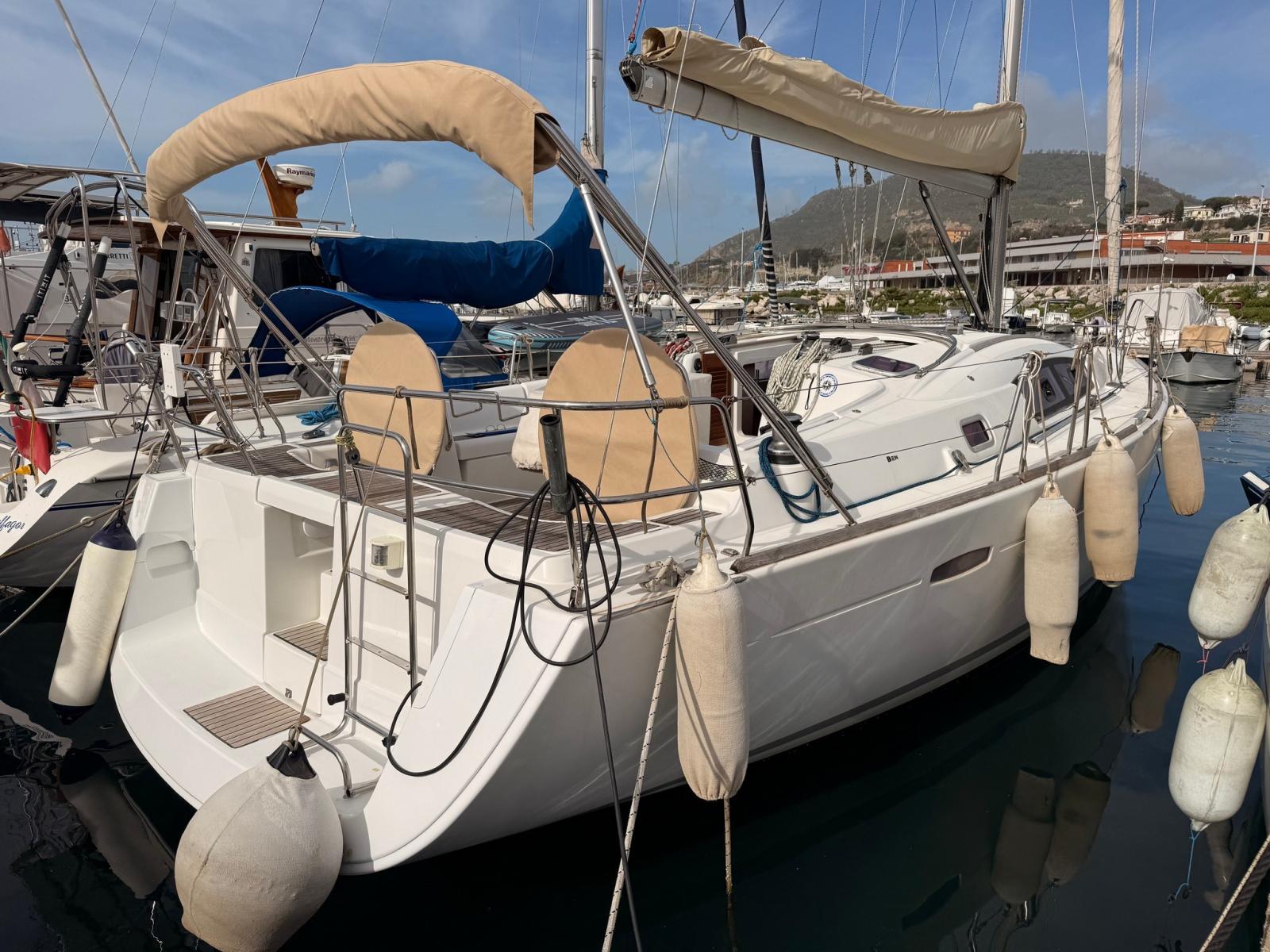 beneteau Oceanis 40