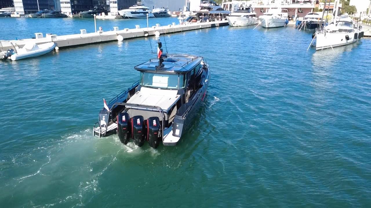 brabus marine Shadow 1200 xc cross cabin