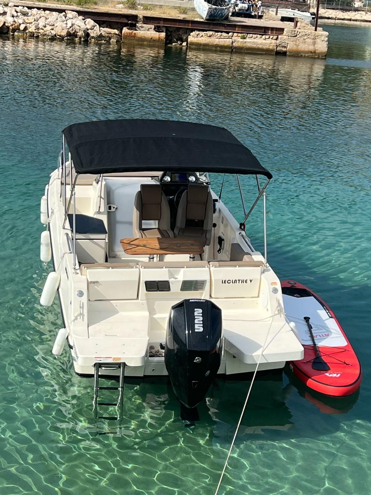quicksilver 755 sundeck