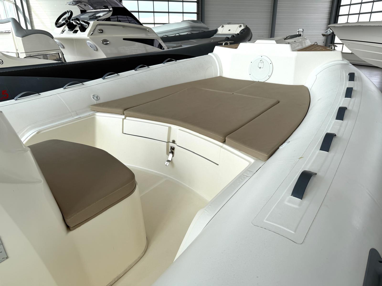 capelli Tempest 700