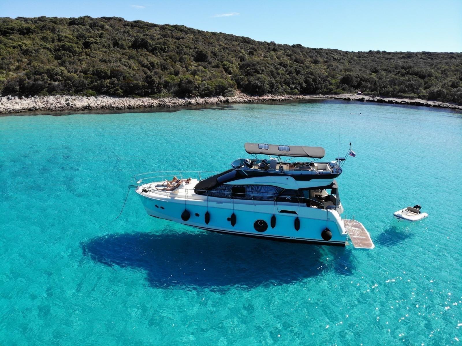 beneteau Monte carlo 5