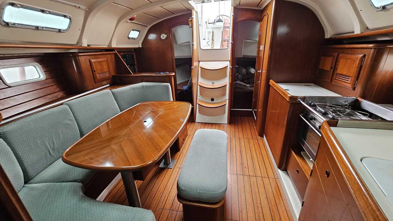 beneteau Oceanis 381