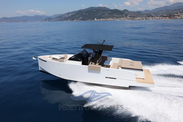 de antonio yachts D34 open