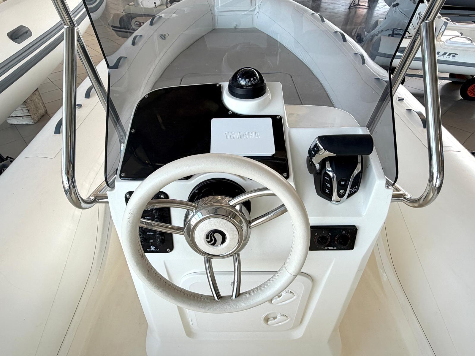 capelli Tempest 650 open