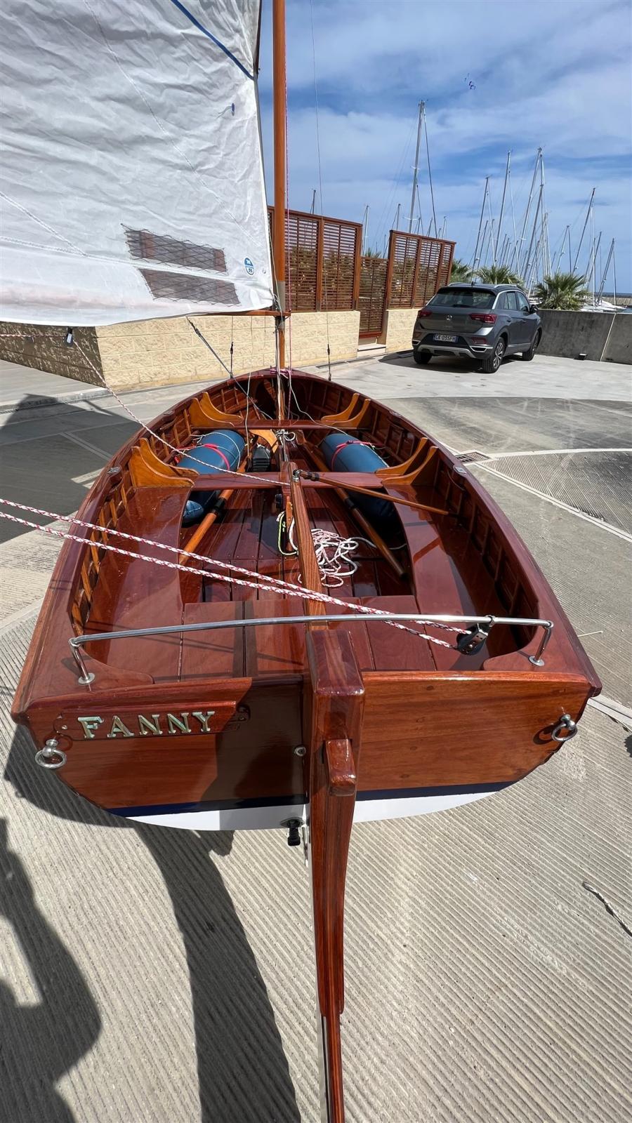 montisola Dinghy
