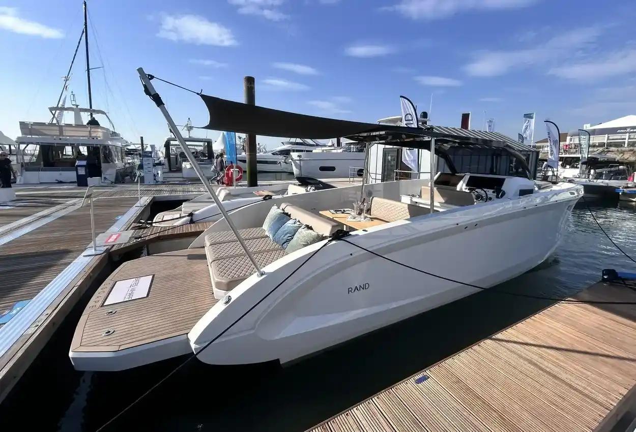 rand Escape 30