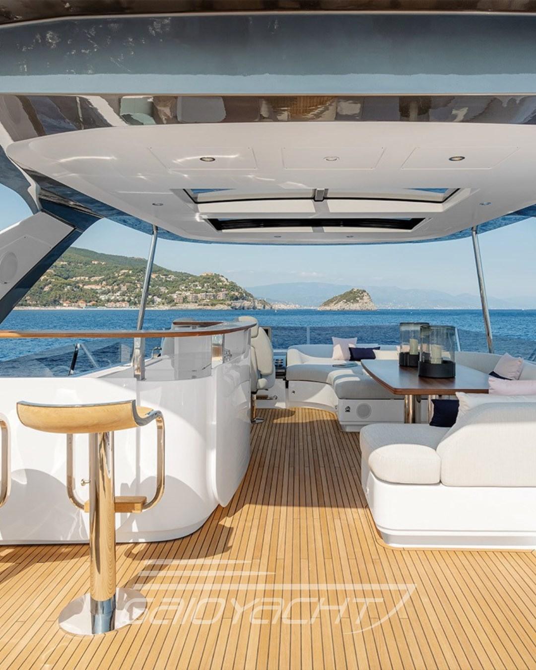 azimut 78 flybridge