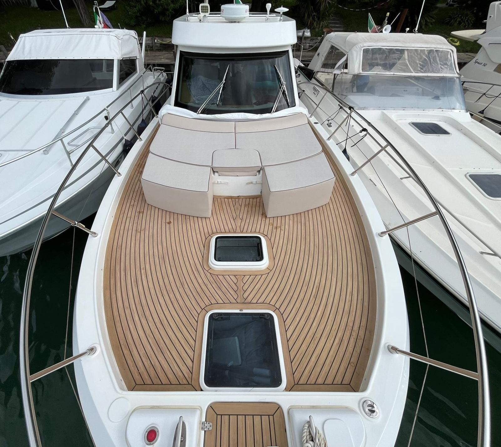 blue navy Blue navy 430 cruiser