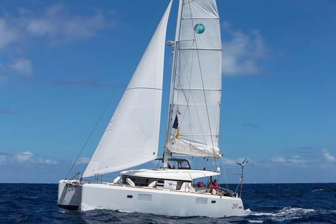 lagoon 39