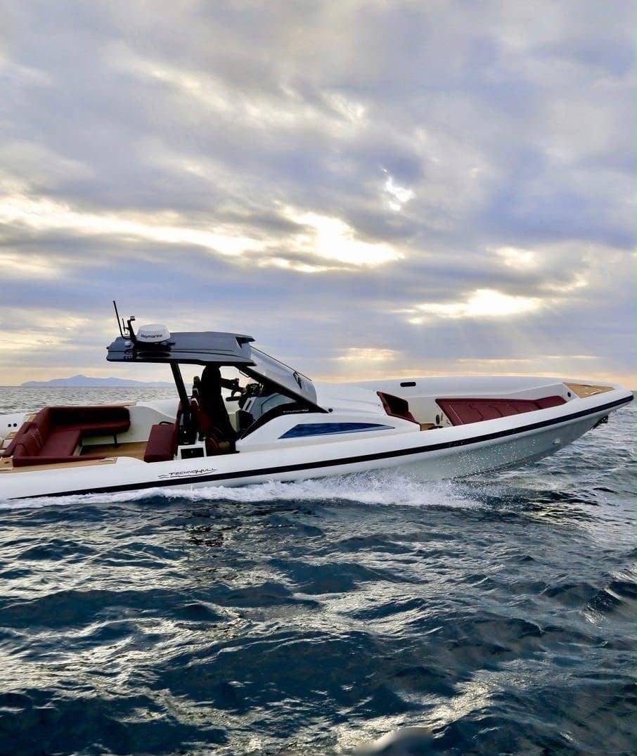 technohull 38 grand sport