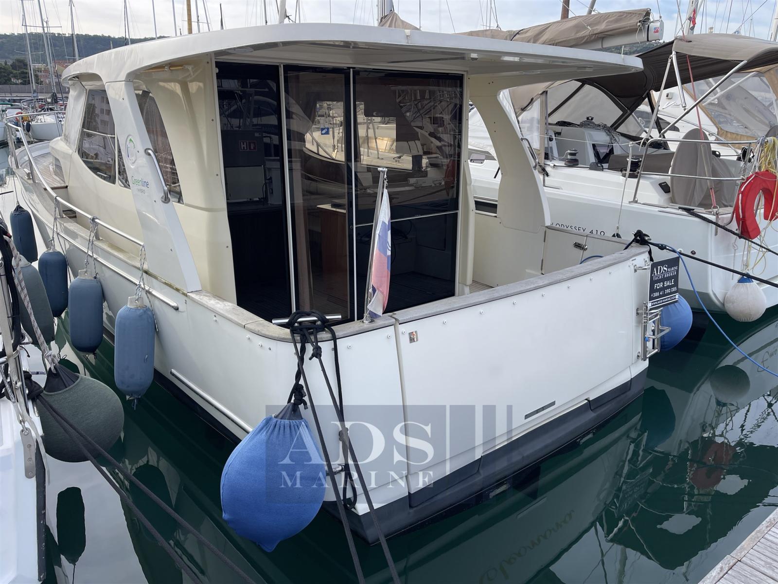 greenline 33 - volvo penta d3-220