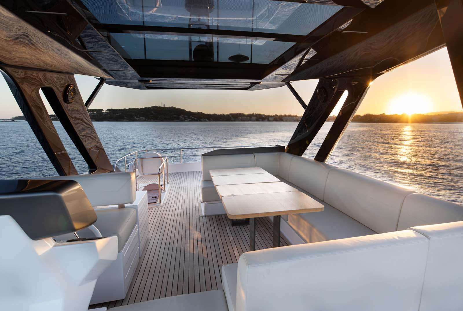 ferretti yachts 720