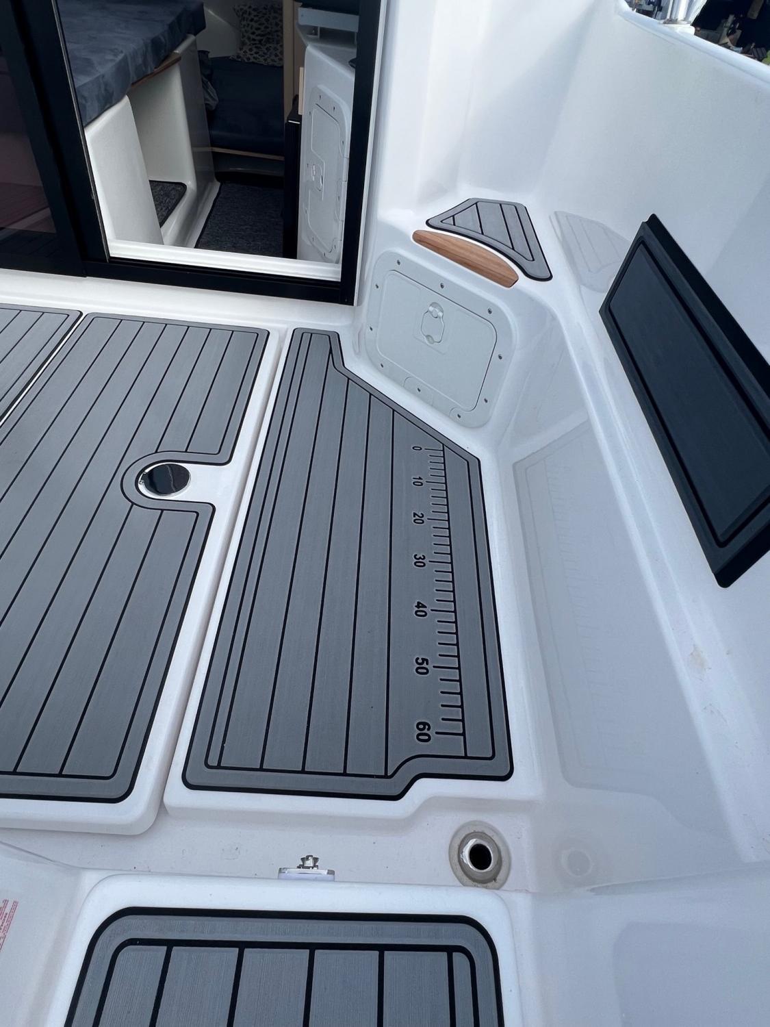 b2 marine Cap ferret 228 touring