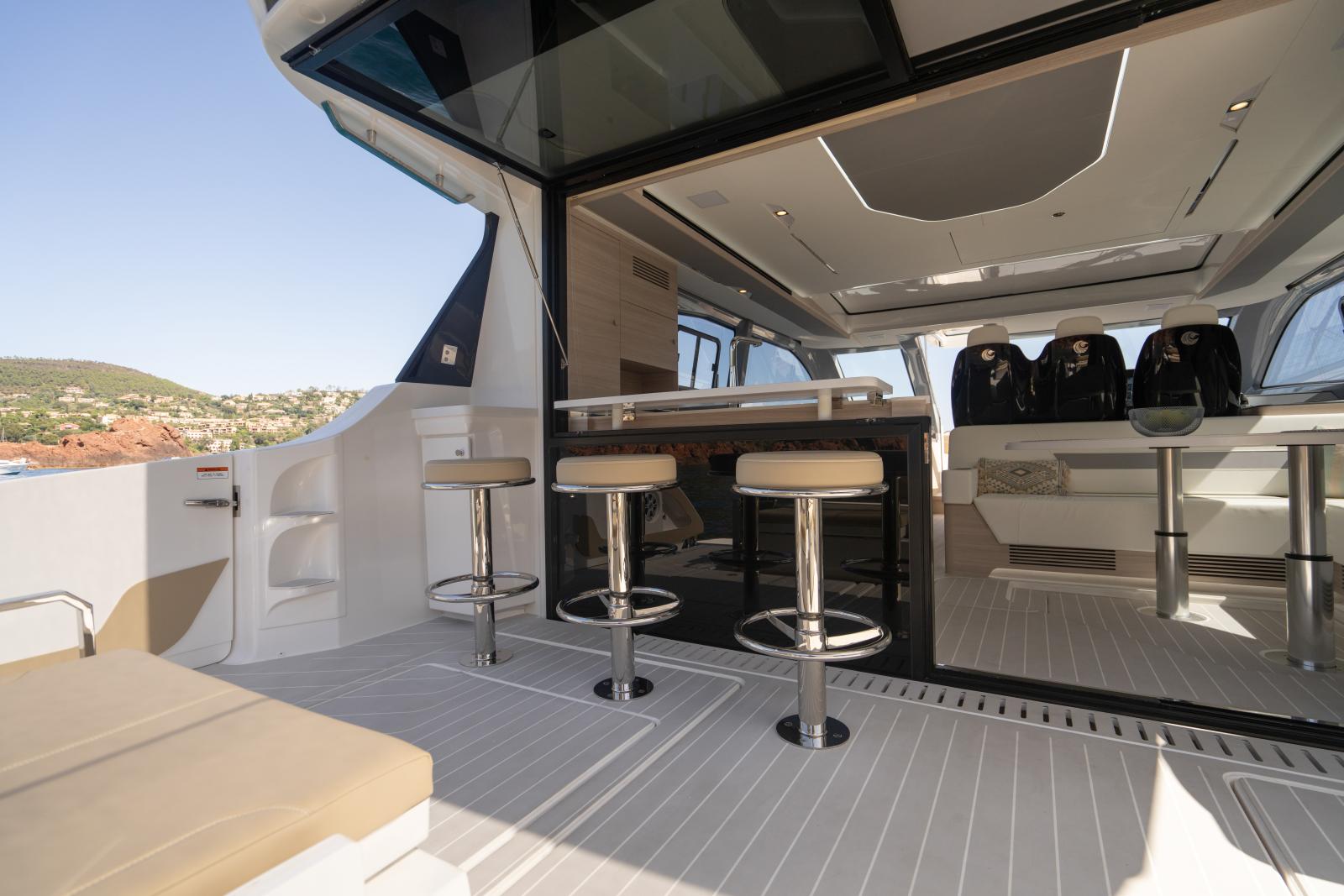aquila 46 coupe expo
