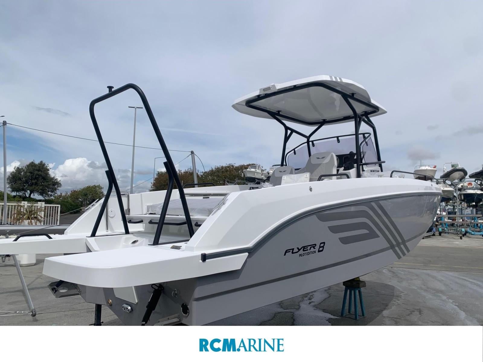 beneteau Flyer 8 spacedeck v2