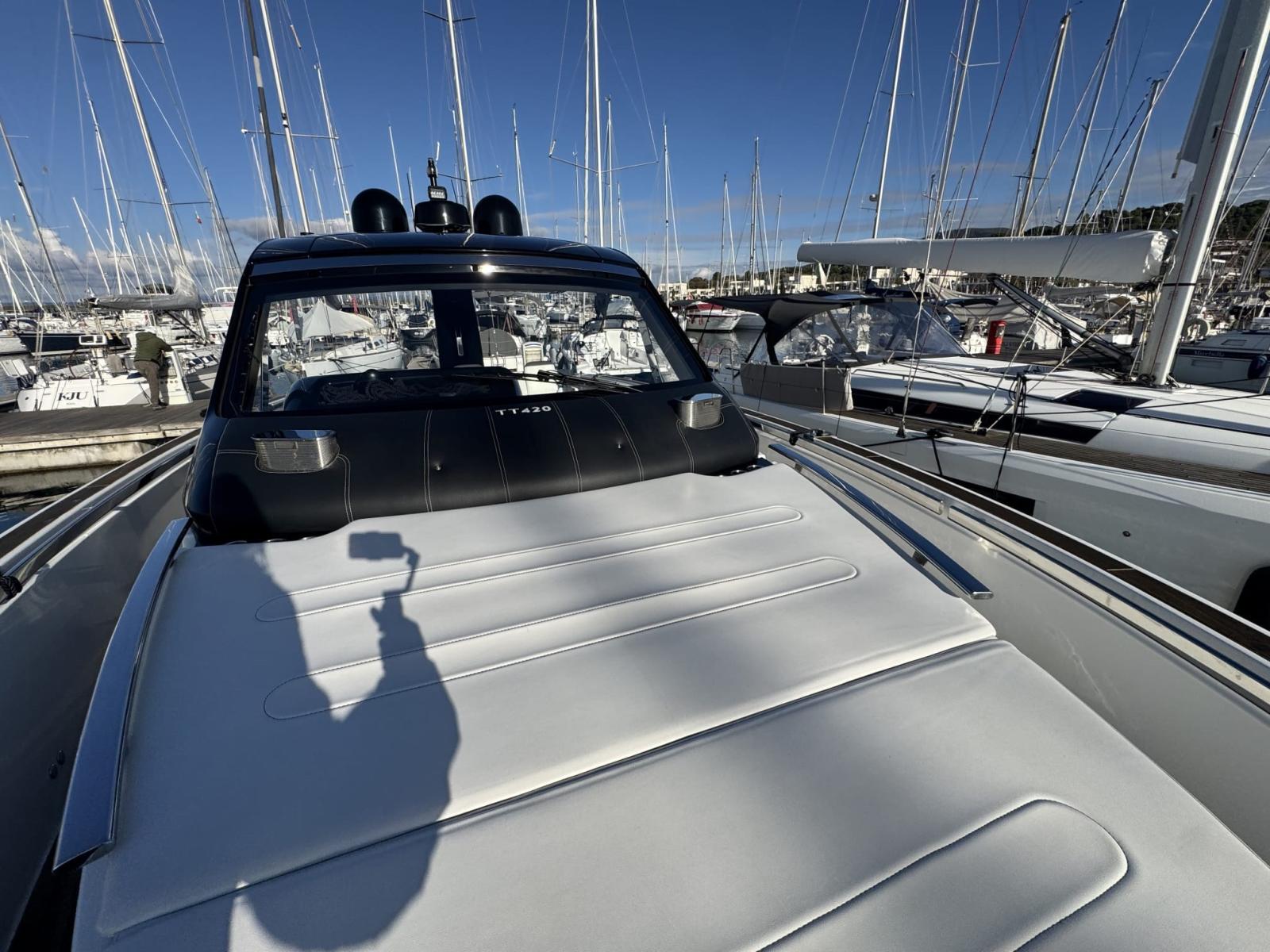 invictus Tt420