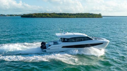 Aquila 42 coupe