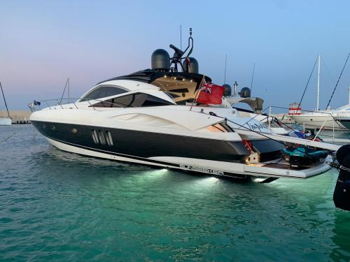 Sunseeker predator 68