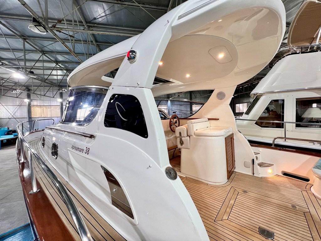 apreamare 38 comfort hard top