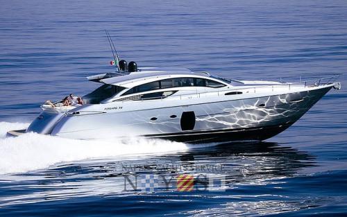 Pershing 72