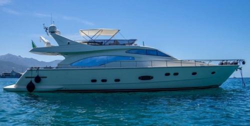Ferretti yachts ferretti 68