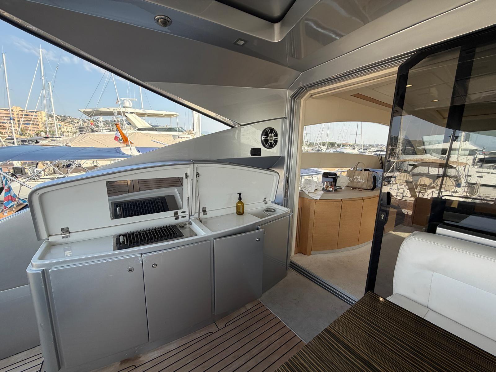 pershing 64