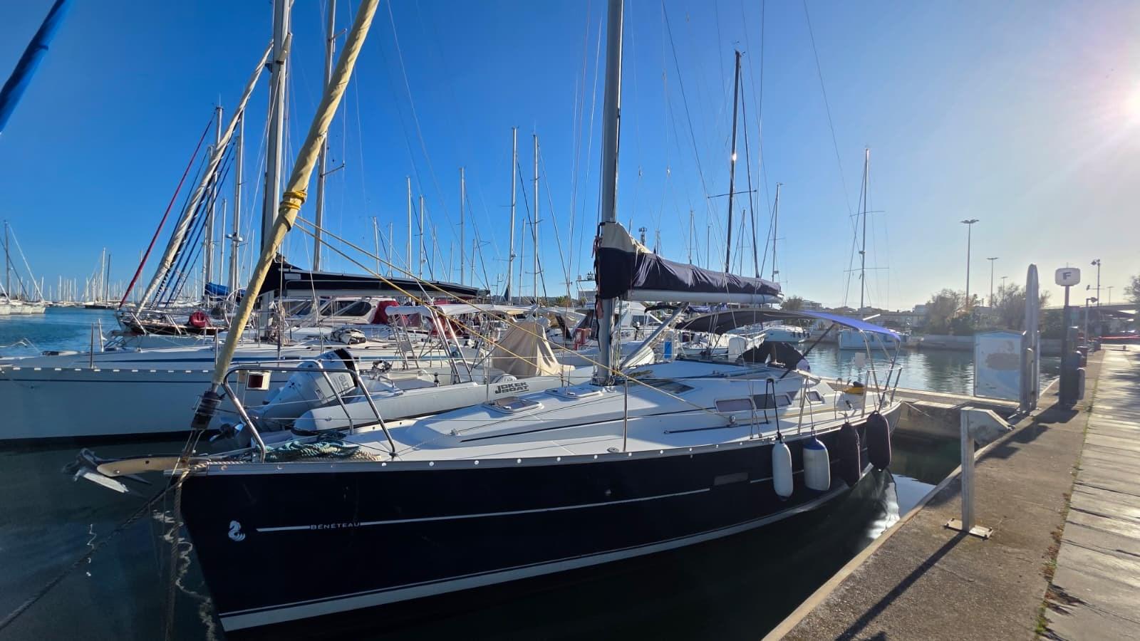 beneteau Oceanis clipper 323