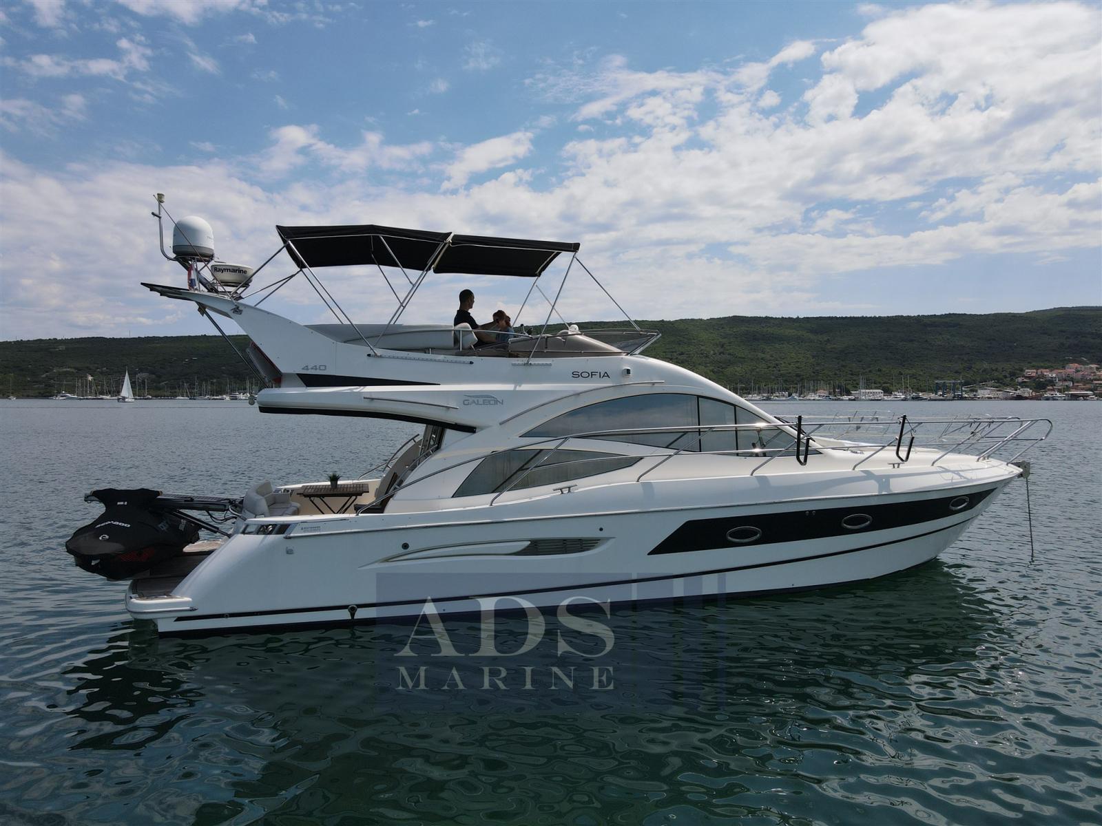 galeon 440 fly