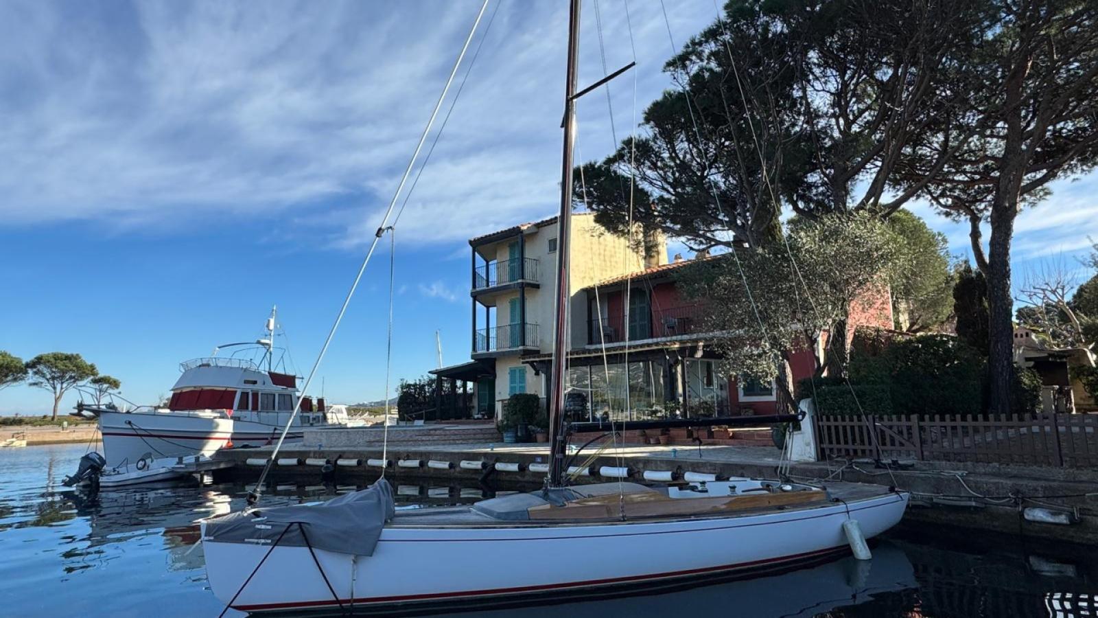 latitude 46 Tofinou 9.50