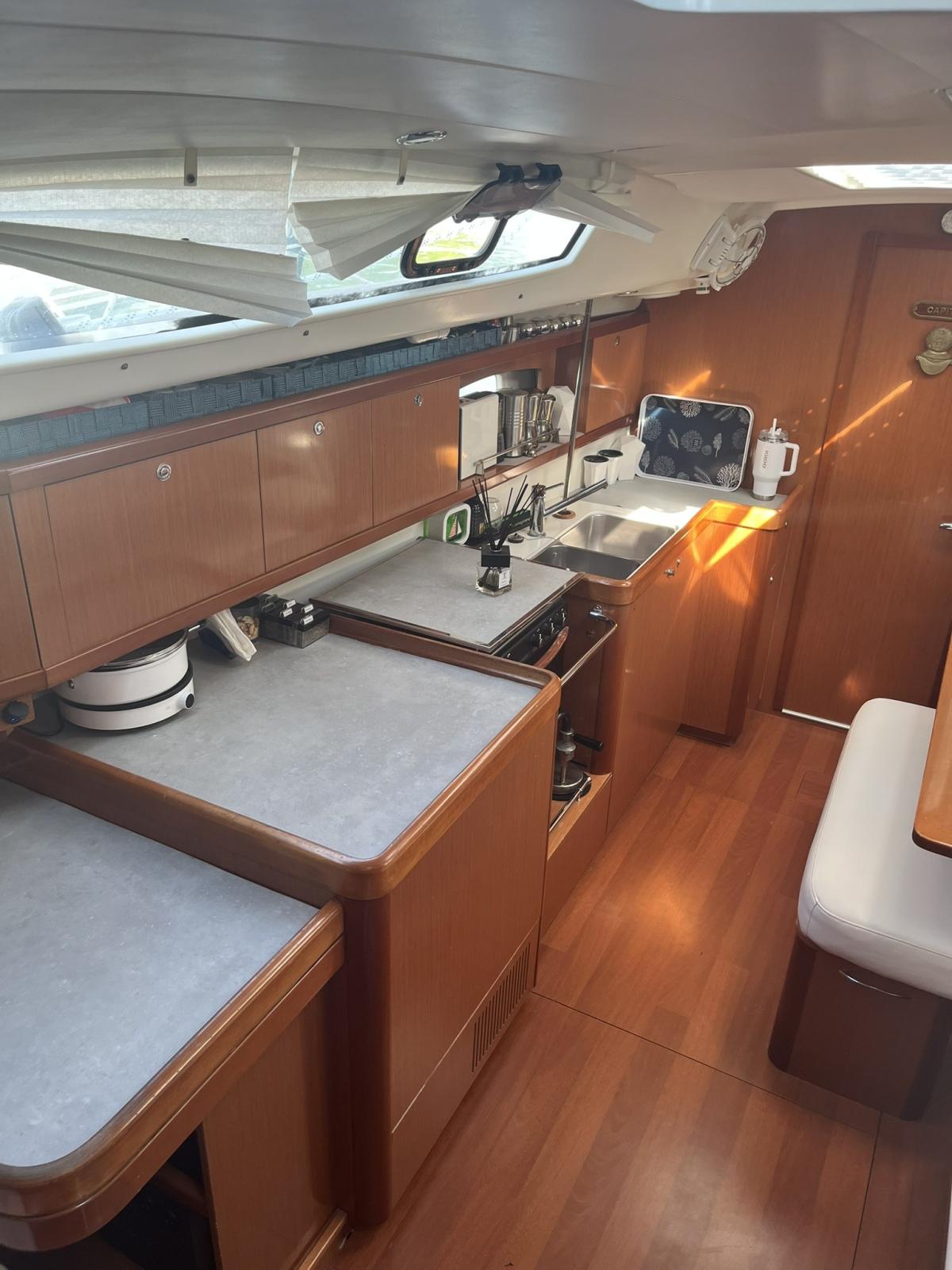 beneteau Oceanis 40