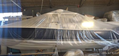 Pursuit 3480 center console