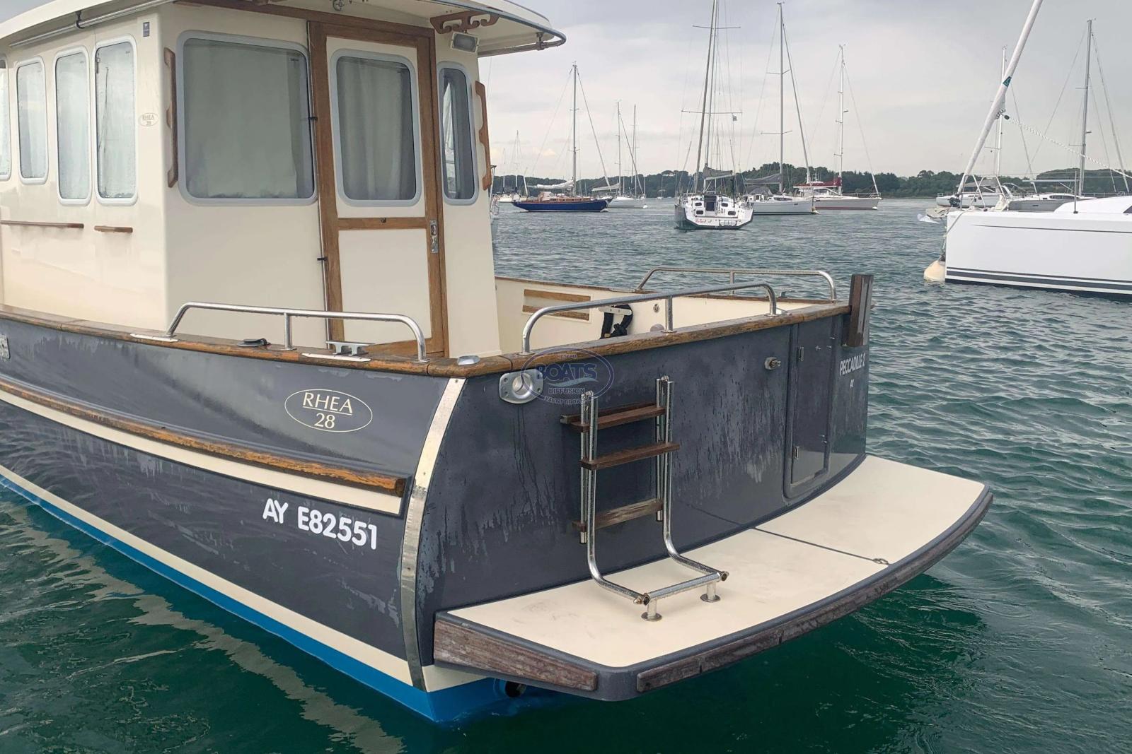 rhea marine Rhea 28