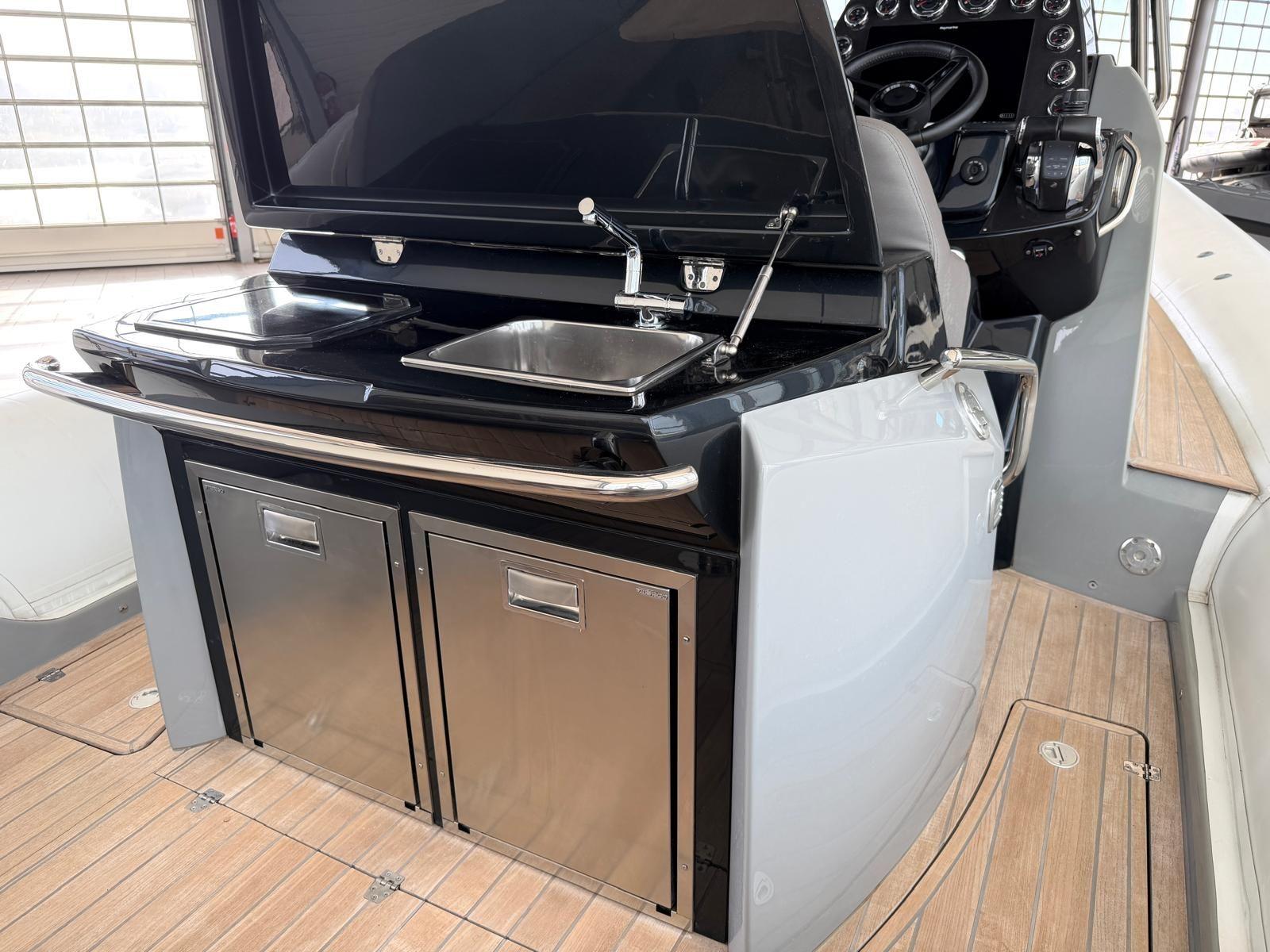 sacs Strider 11 open back