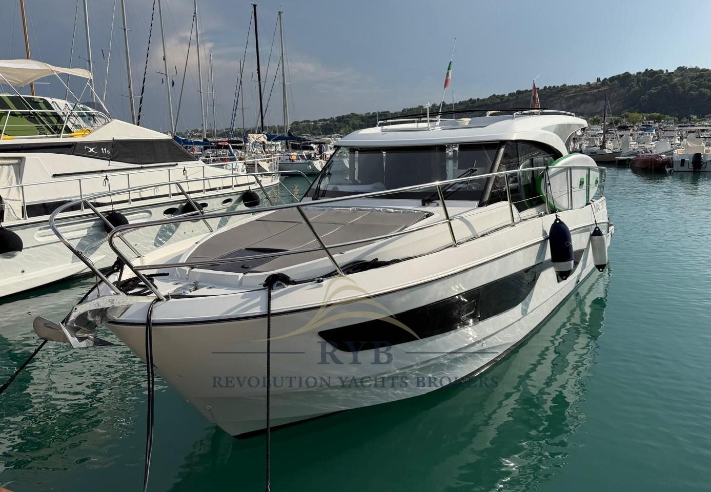 beneteau Antares 11