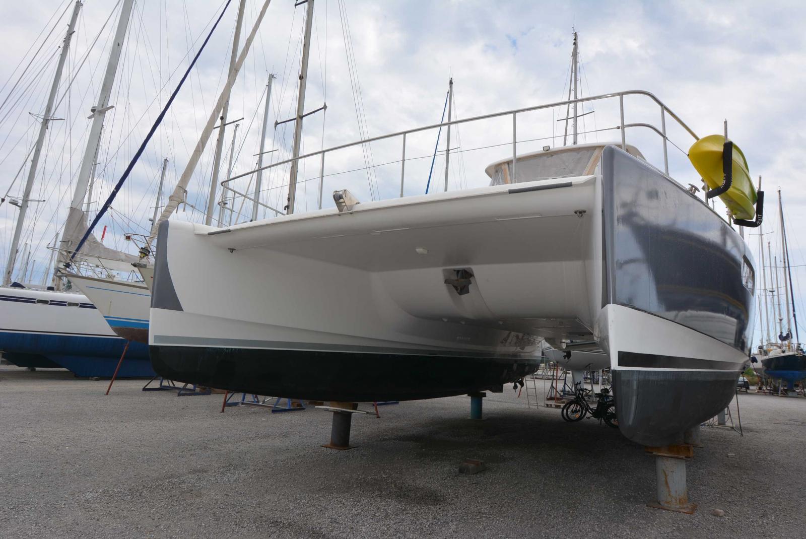 robertson and caine Leopard 47 pc