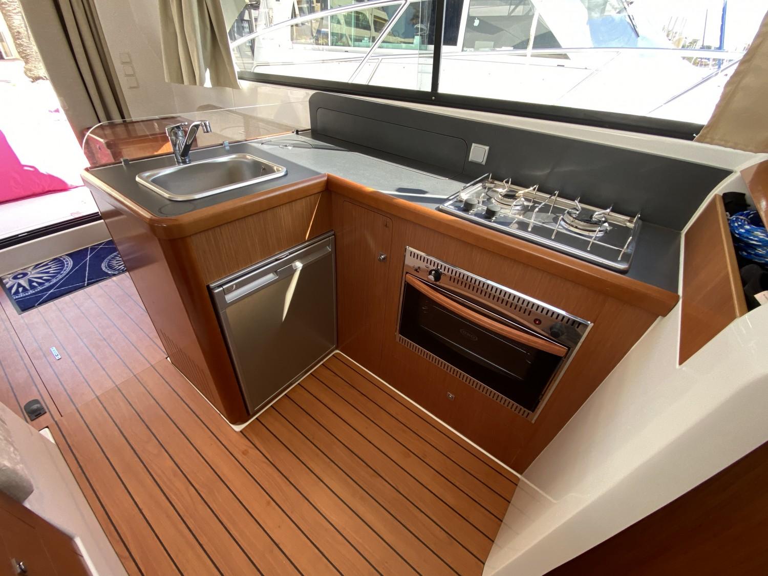 beneteau Antares 36
