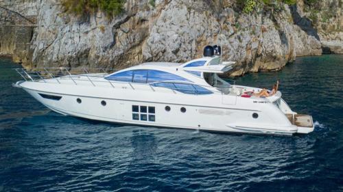 Azimut 62s