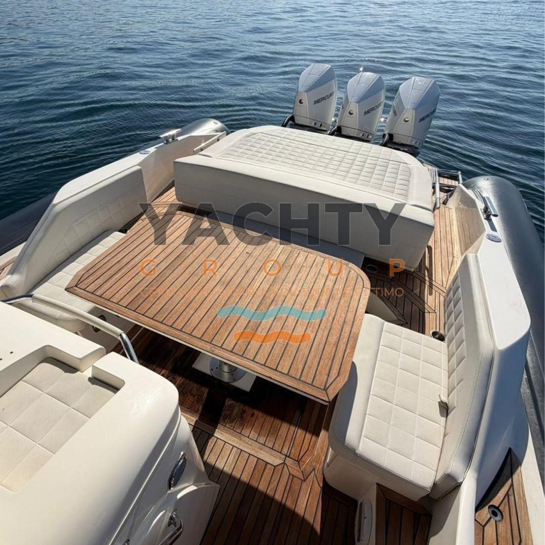 nuova jolly Prince 38 sport cabin