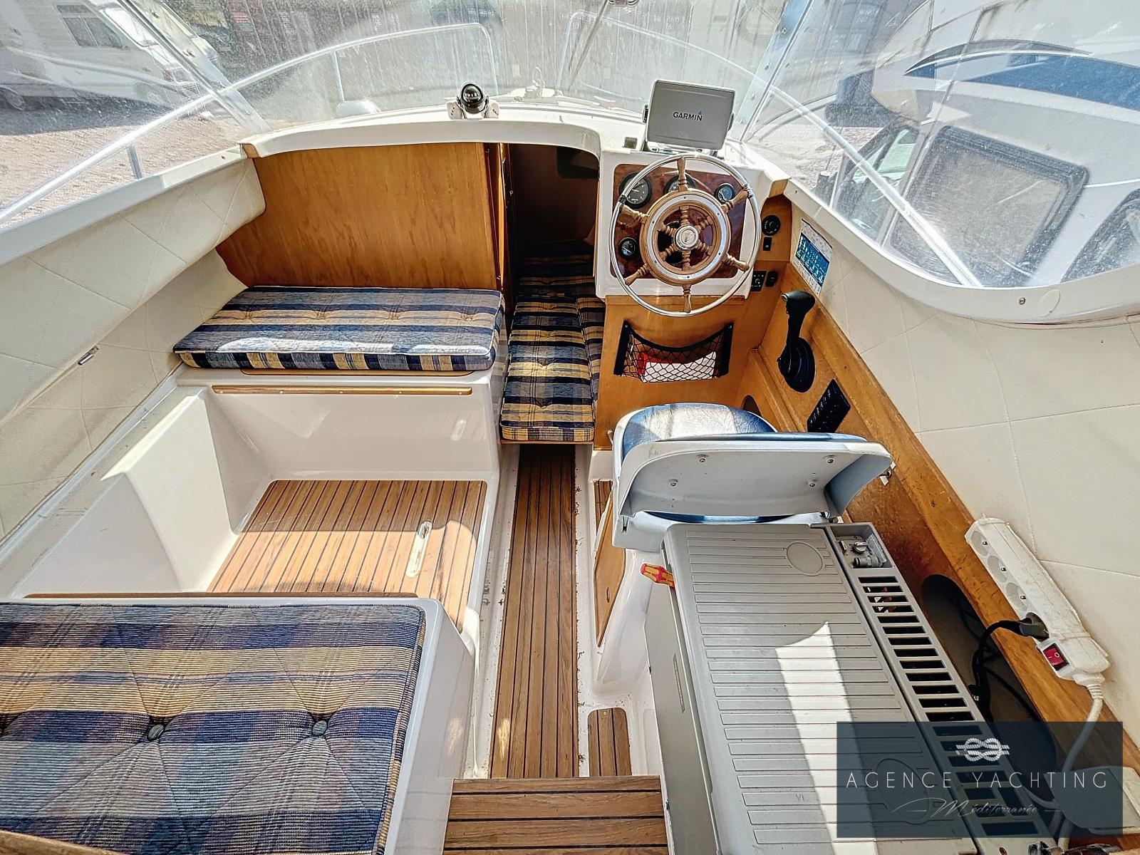 quicksilver 650 camping