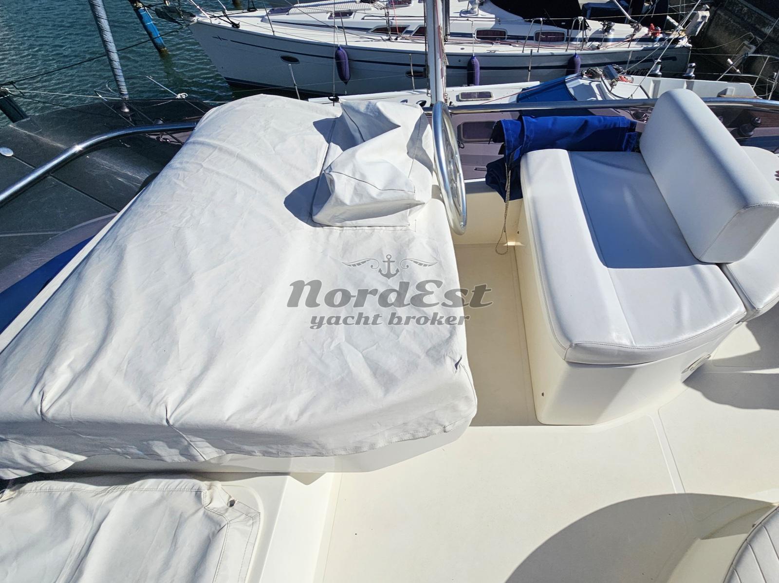 ferretti 430