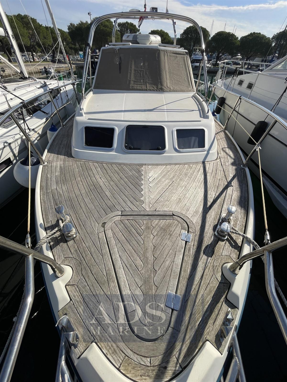 Adria vektor 1002