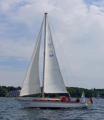 Hallberg rassy mistral 33