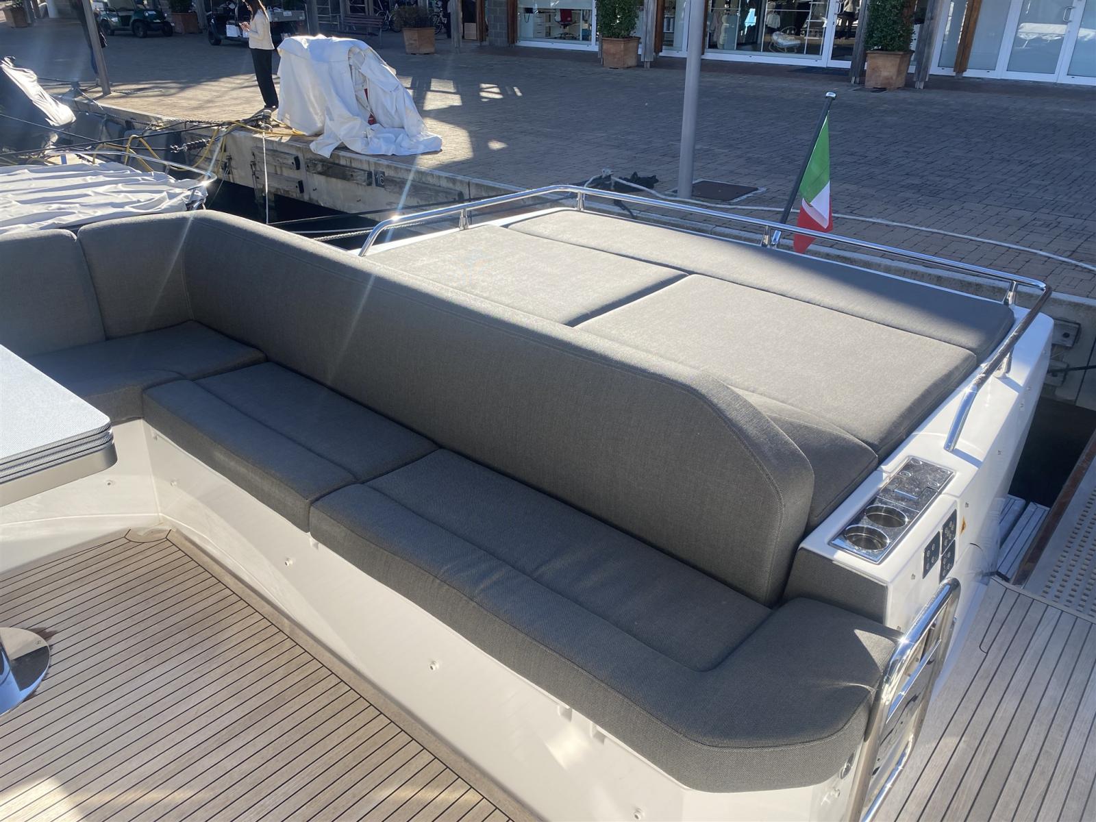azimut S6